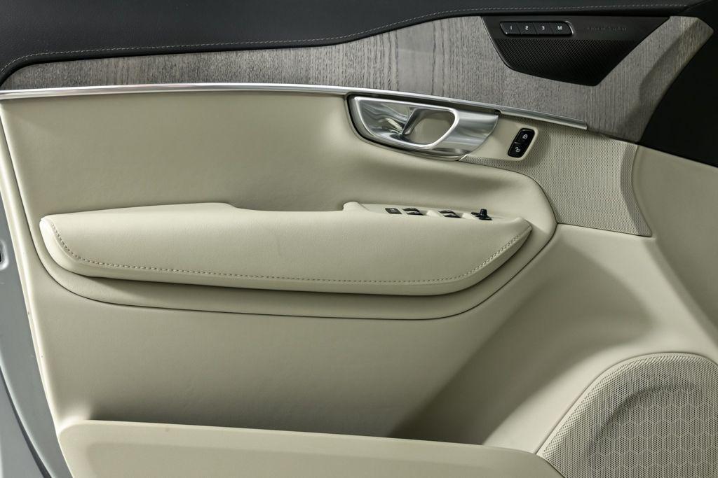 used 2024 Volvo XC90 Recharge Plug-In Hybrid car, priced at $53,856
