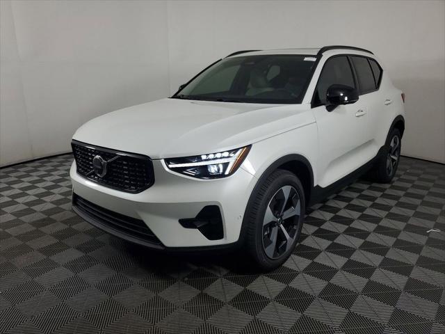 new 2025 Volvo XC40 car, priced at $48,315