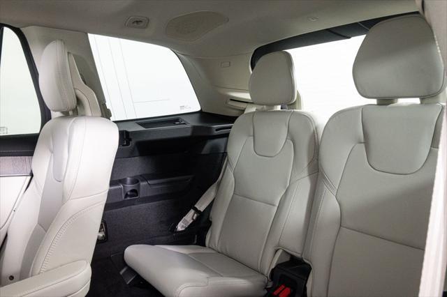 new 2026 Volvo XC90 car, priced at $75,655