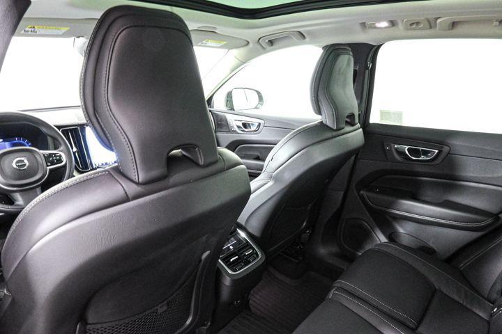 used 2022 Volvo XC60 car, priced at $37,900