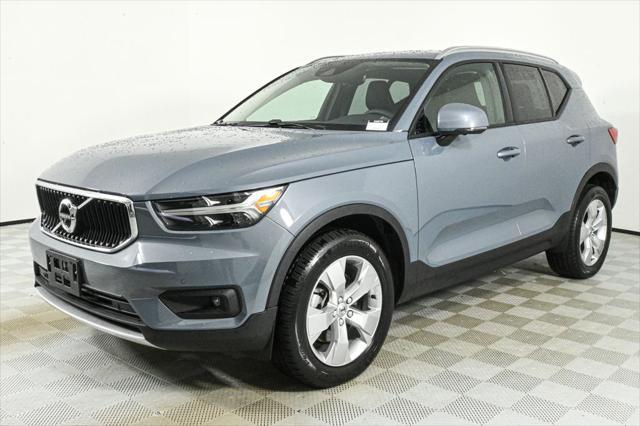 used 2022 Volvo XC40 car, priced at $25,200