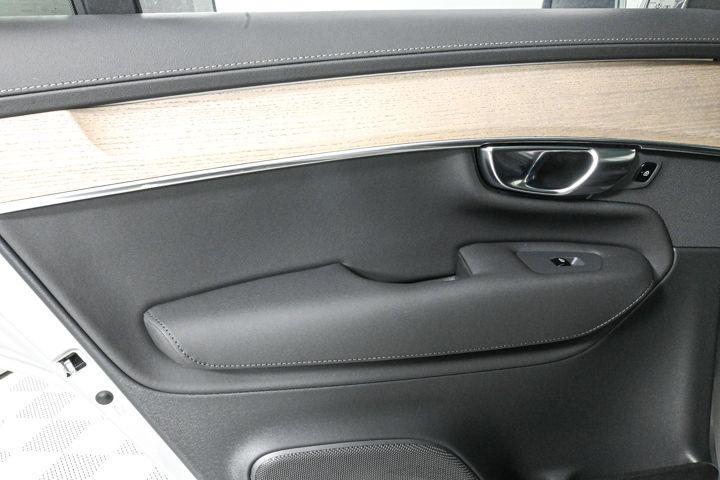 new 2025 Volvo XC90 car, priced at $65,555