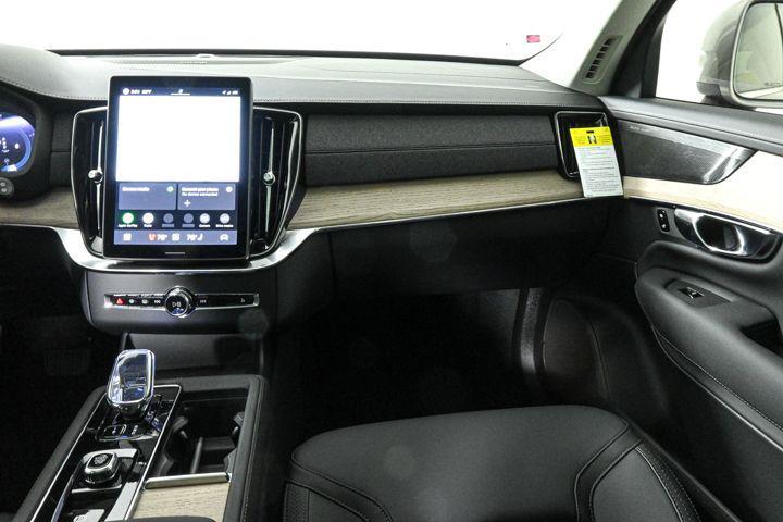 new 2025 Volvo XC90 car, priced at $65,555