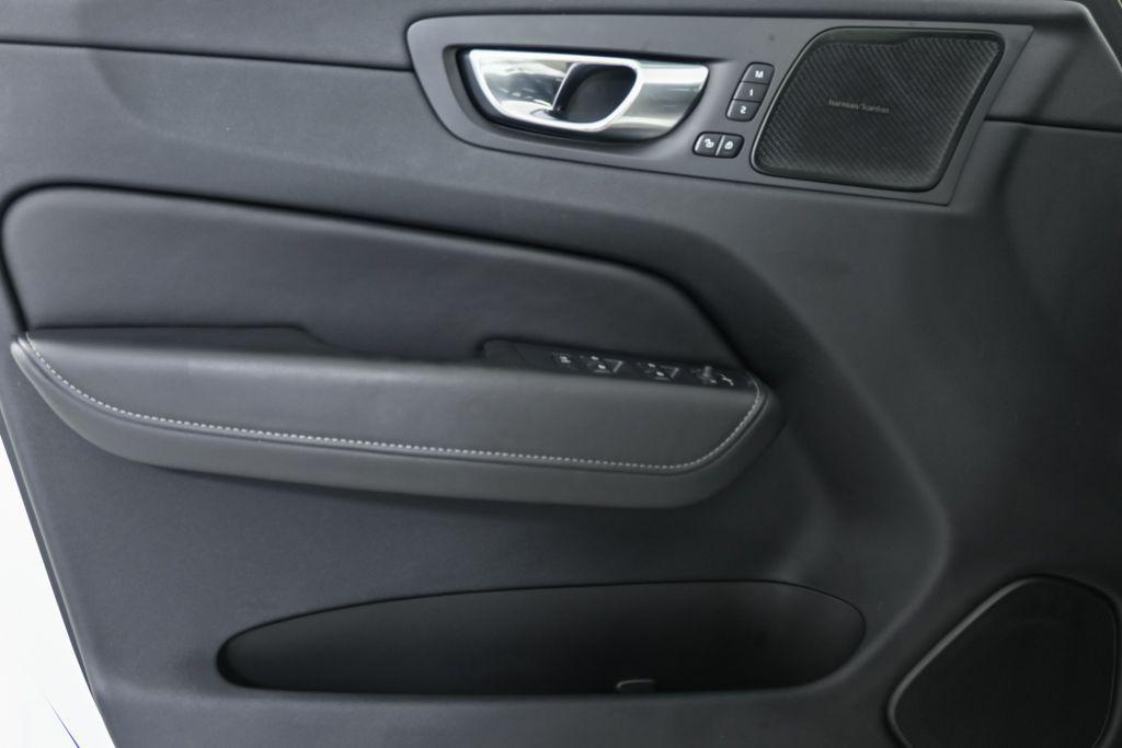 used 2022 Volvo XC60 car, priced at $35,208