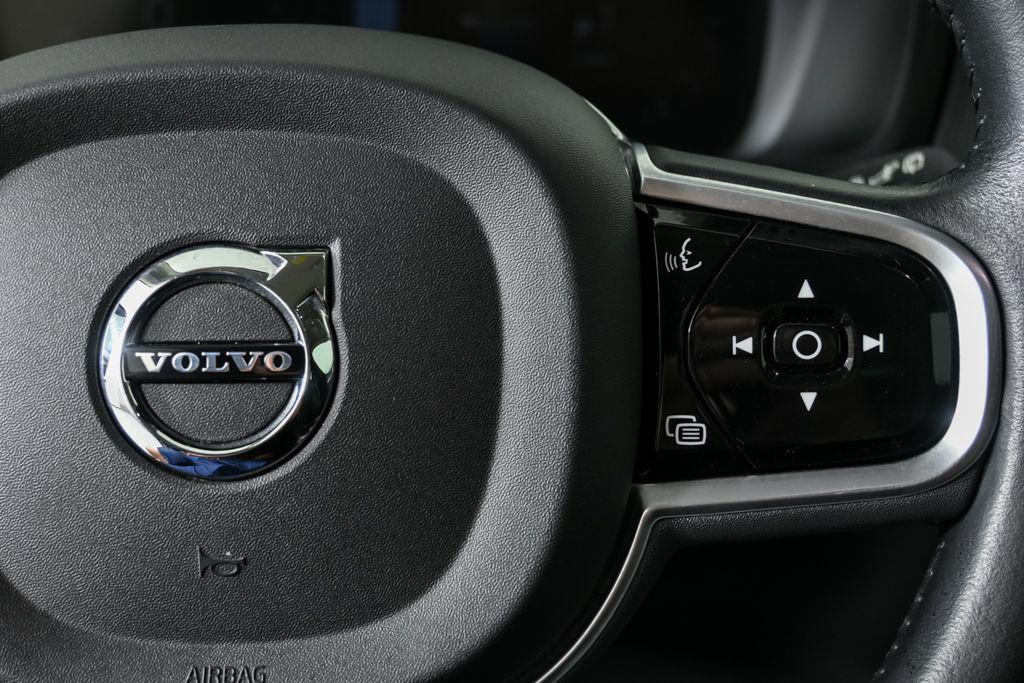 used 2022 Volvo XC90 Recharge Plug-In Hybrid car, priced at $43,368