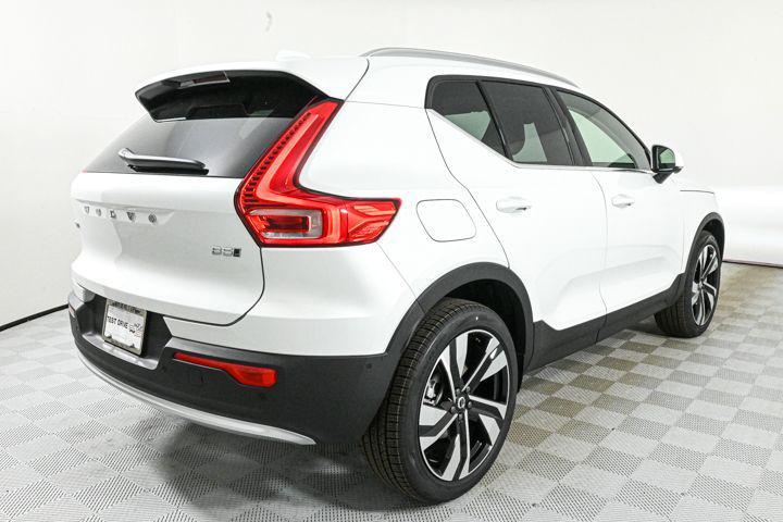 new 2025 Volvo XC40 car, priced at $51,565