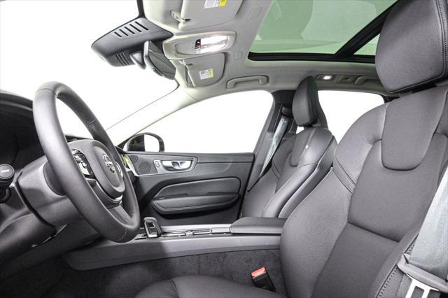 new 2025 Volvo XC60 car