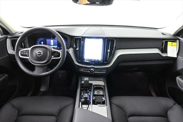 new 2025 Volvo XC60 car