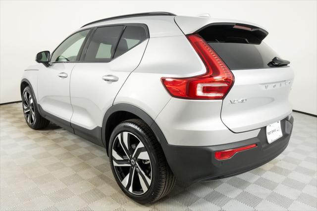 used 2025 Volvo XC40 car, priced at $37,823