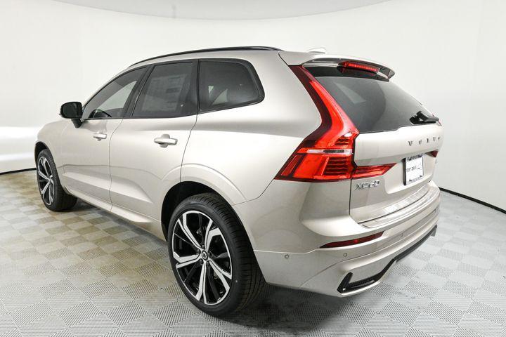 new 2025 Volvo XC60 car, priced at $58,135