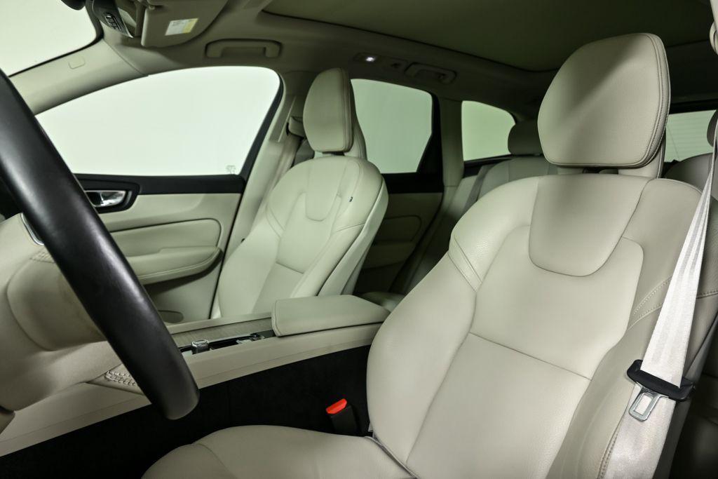 used 2023 Volvo XC60 car, priced at $34,962