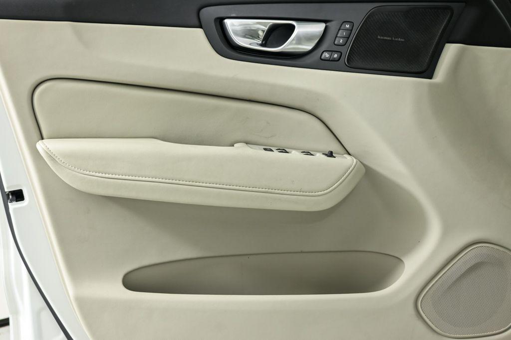 used 2023 Volvo XC60 car, priced at $34,962