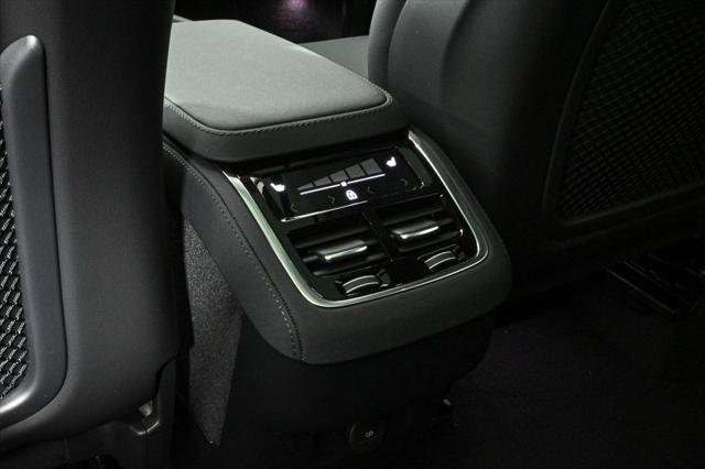 new 2025 Volvo XC90 car, priced at $65,395