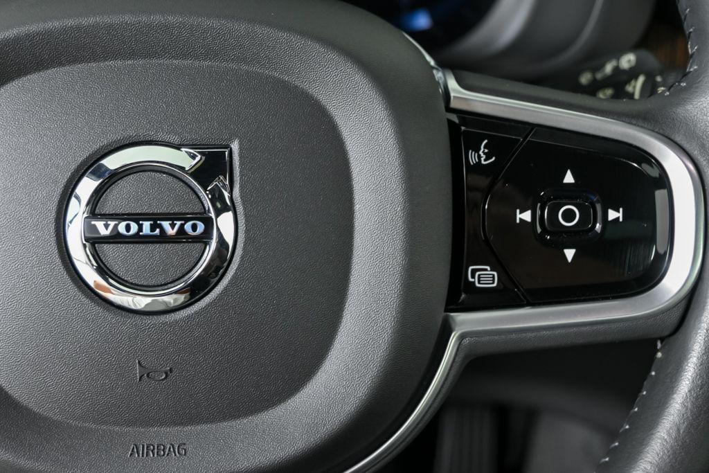 used 2022 Volvo XC60 car, priced at $39,764