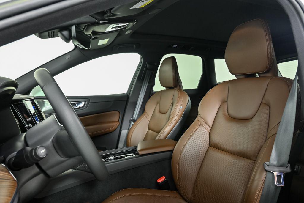 used 2022 Volvo XC60 car, priced at $39,764