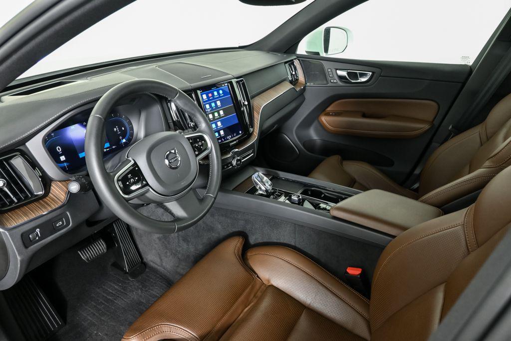 used 2022 Volvo XC60 car, priced at $39,764