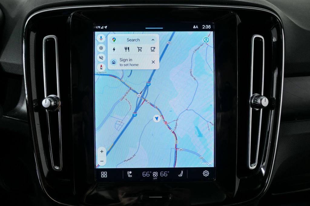 used 2023 Volvo C40 Recharge Pure Electric car, priced at $25,688