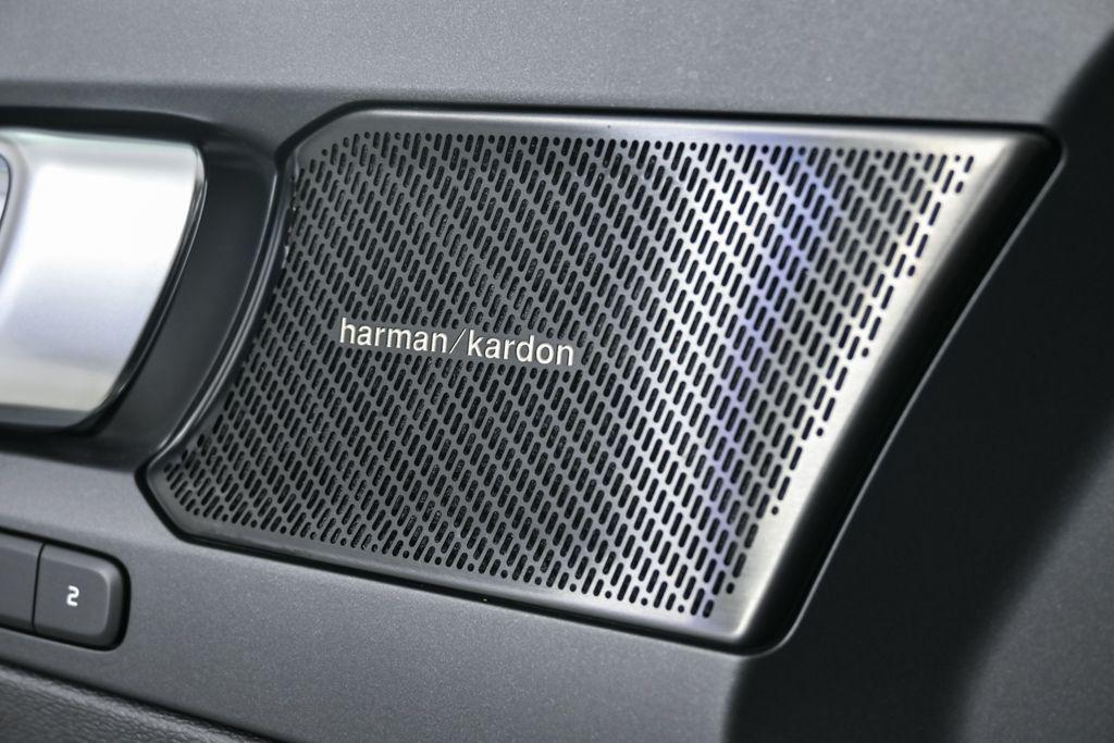 used 2023 Volvo C40 Recharge Pure Electric car, priced at $25,688