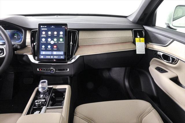 new 2025 Volvo XC90 Plug-In Hybrid car, priced at $76,005