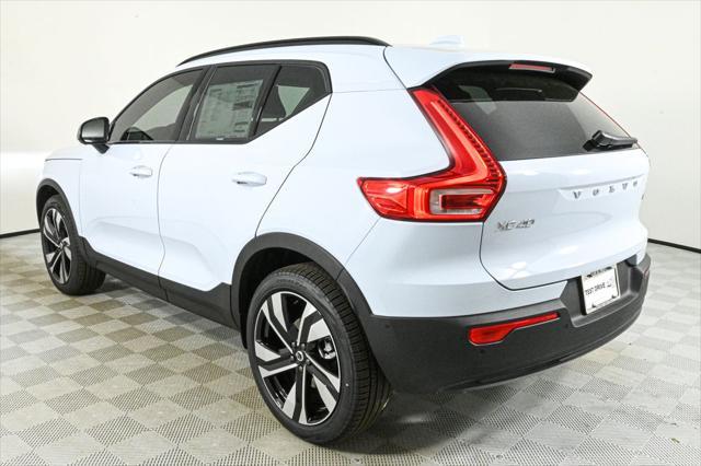 new 2025 Volvo XC40 car, priced at $51,565