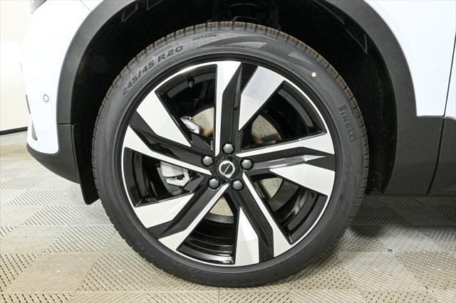 new 2025 Volvo XC40 car, priced at $51,565