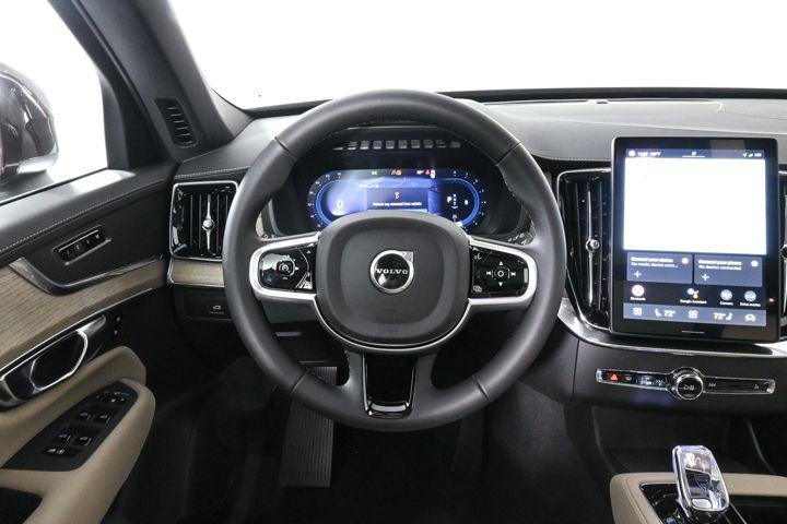 new 2025 Volvo XC90 car, priced at $65,145