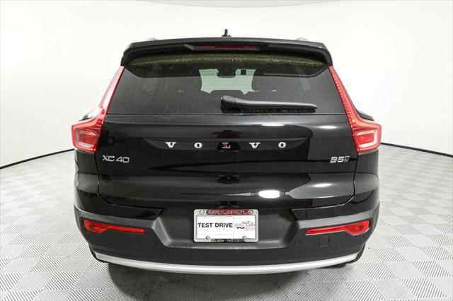 new 2025 Volvo XC40 car, priced at $45,485