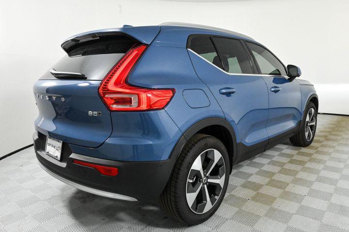 new 2025 Volvo XC40 car, priced at $47,315