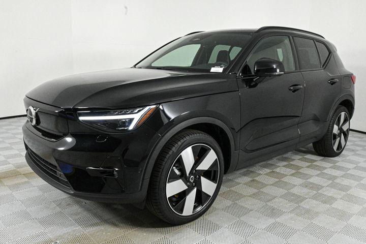 used 2024 Volvo XC40 Recharge Pure Electric car, priced at $43,500