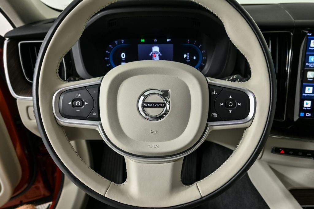 used 2022 Volvo XC60 car, priced at $34,989