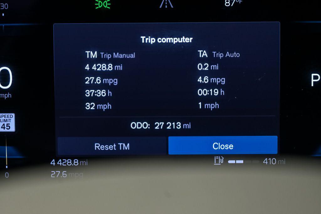 used 2022 Volvo XC60 car, priced at $34,989