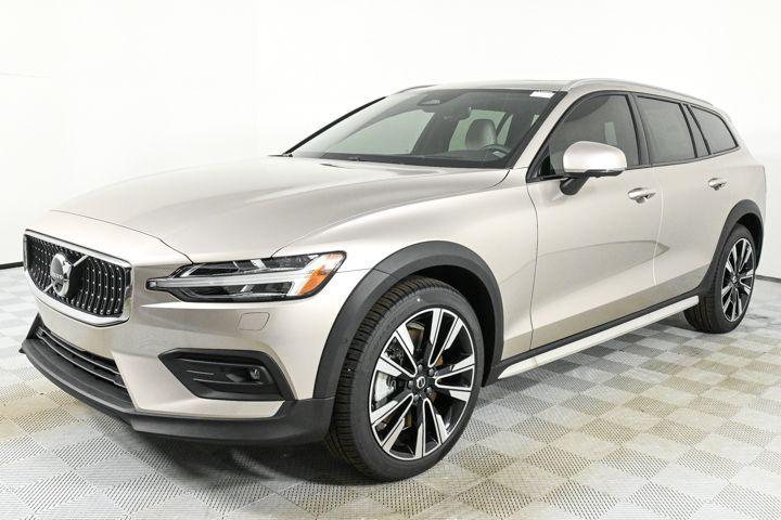 new 2025 Volvo V60 Cross Country car, priced at $56,525