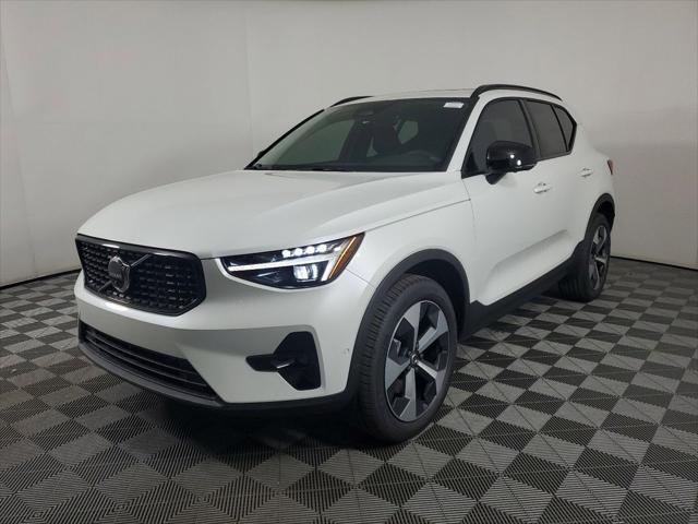 new 2024 Volvo XC40 car, priced at $48,960