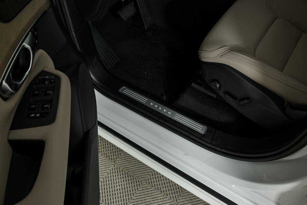 new 2026 Volvo XC90 car, priced at $71,825