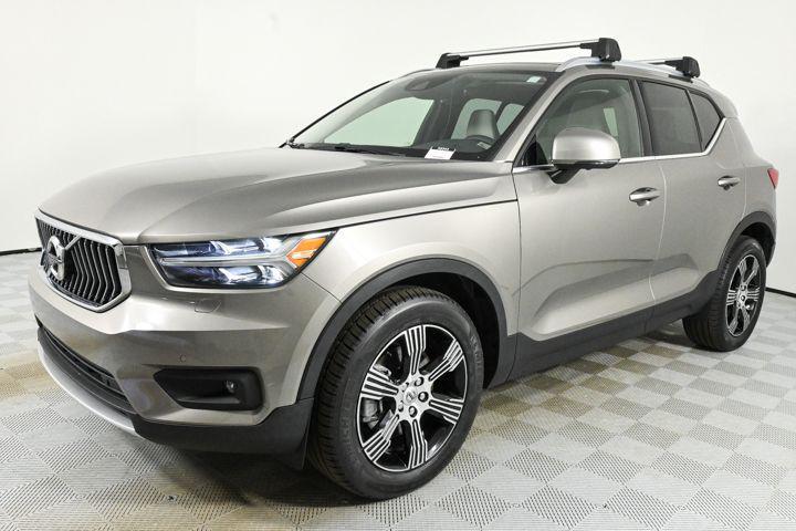 used 2022 Volvo XC40 car, priced at $31,500