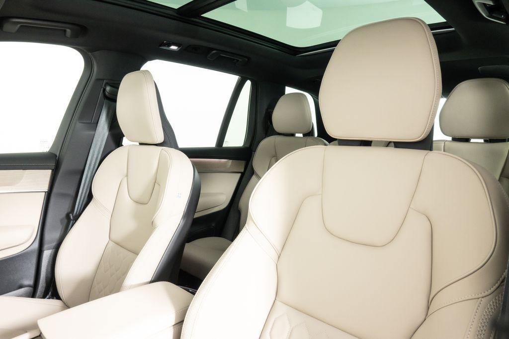 new 2026 Volvo XC90 car, priced at $71,825