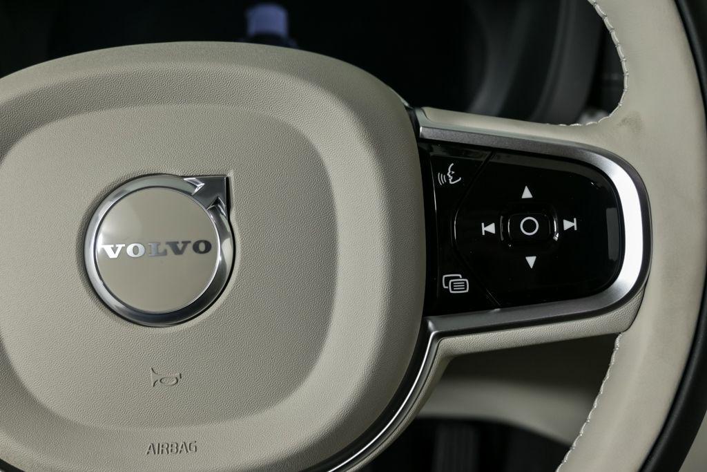 new 2026 Volvo XC60 car, priced at $63,935