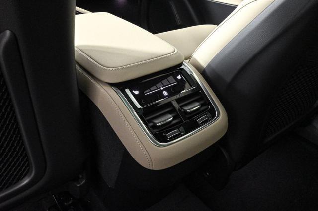 new 2025 Volvo XC90 car, priced at $65,395
