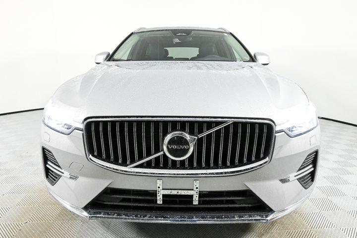 used 2023 Volvo XC60 Recharge Plug-In Hybrid car, priced at $38,900