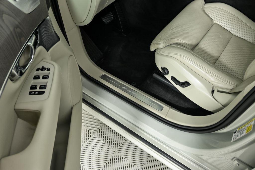 used 2021 Volvo XC90 Recharge Plug-In Hybrid car, priced at $35,188