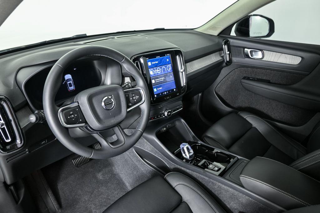 used 2024 Volvo XC40 car, priced at $33,826