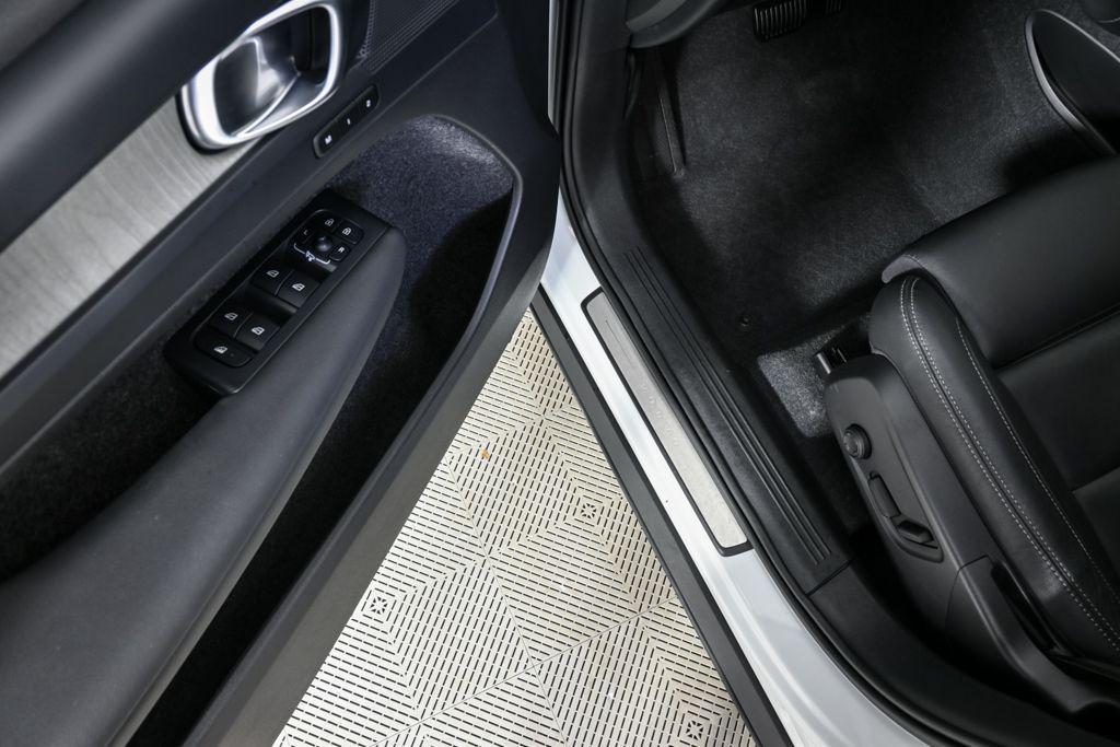 used 2024 Volvo XC40 car, priced at $33,826