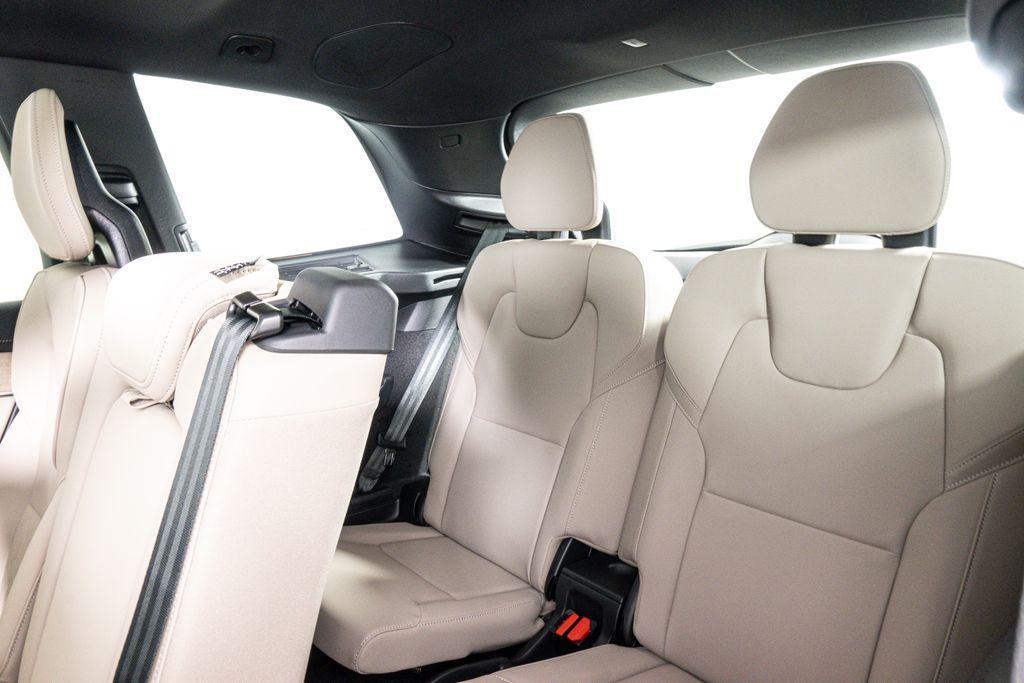 new 2026 Volvo XC90 Plug-In Hybrid car, priced at $81,875