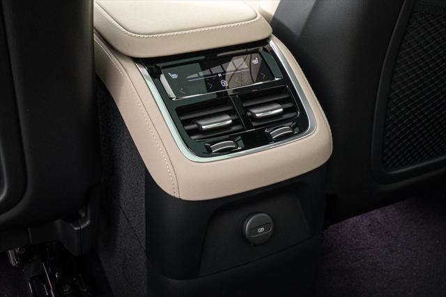 new 2026 Volvo XC90 Plug-In Hybrid car, priced at $81,875