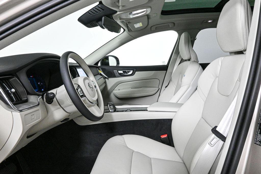 new 2026 Volvo XC60 car, priced at $63,935