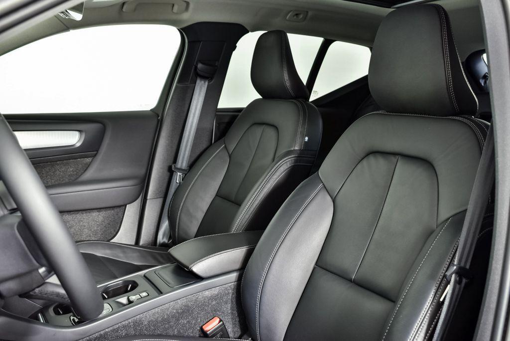 used 2022 Volvo XC40 car, priced at $25,805