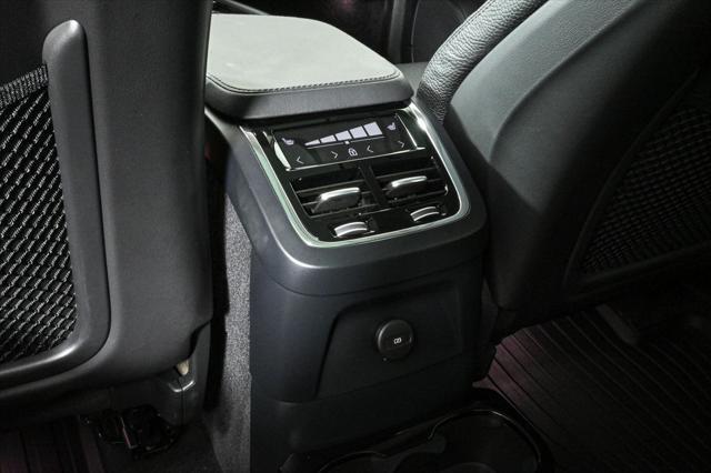 used 2023 Volvo XC90 Recharge Plug-In Hybrid car, priced at $55,500