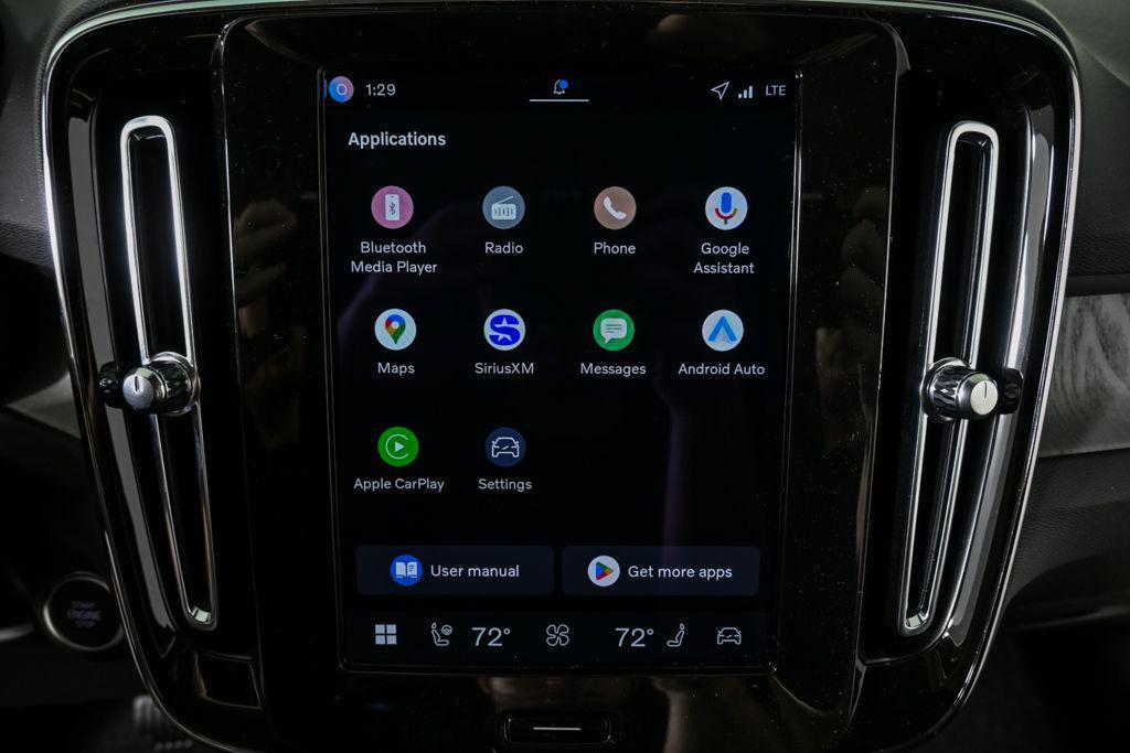 new 2026 Volvo XC40 car