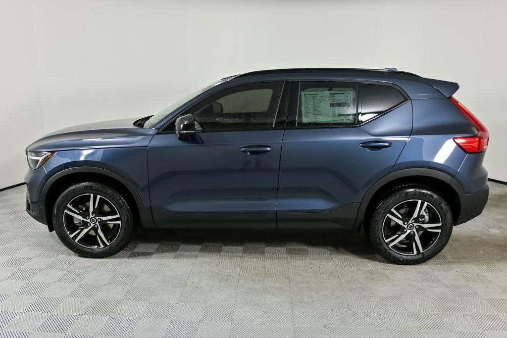 new 2026 Volvo XC40 car