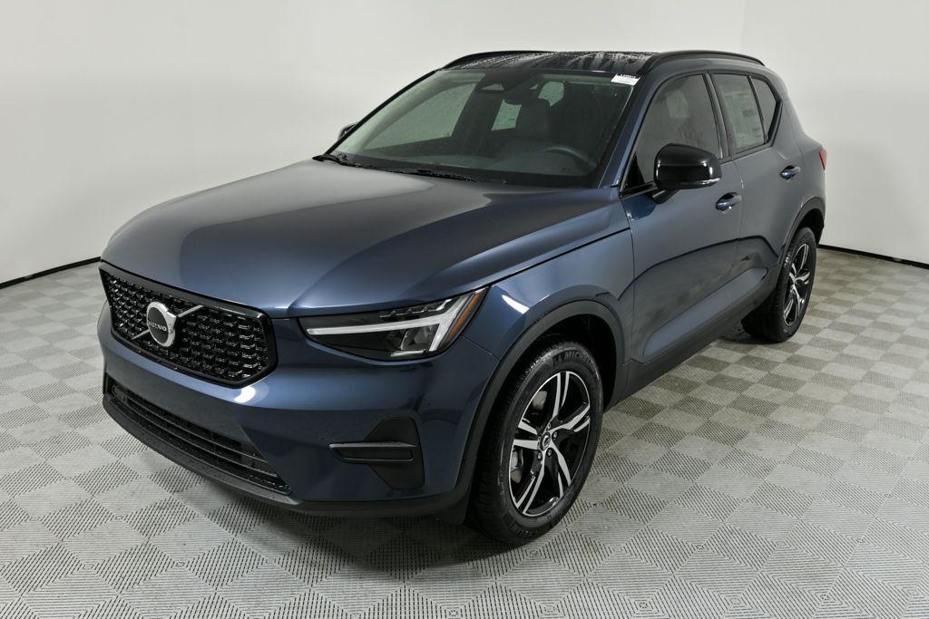new 2026 Volvo XC40 car